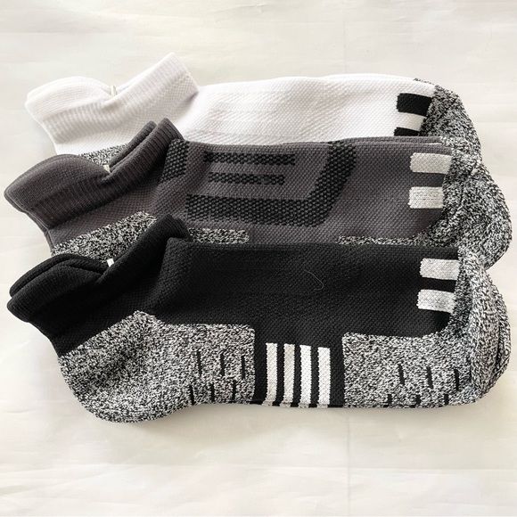 Three pair of running ankle socks in black white and gray - Picture 2 of 4